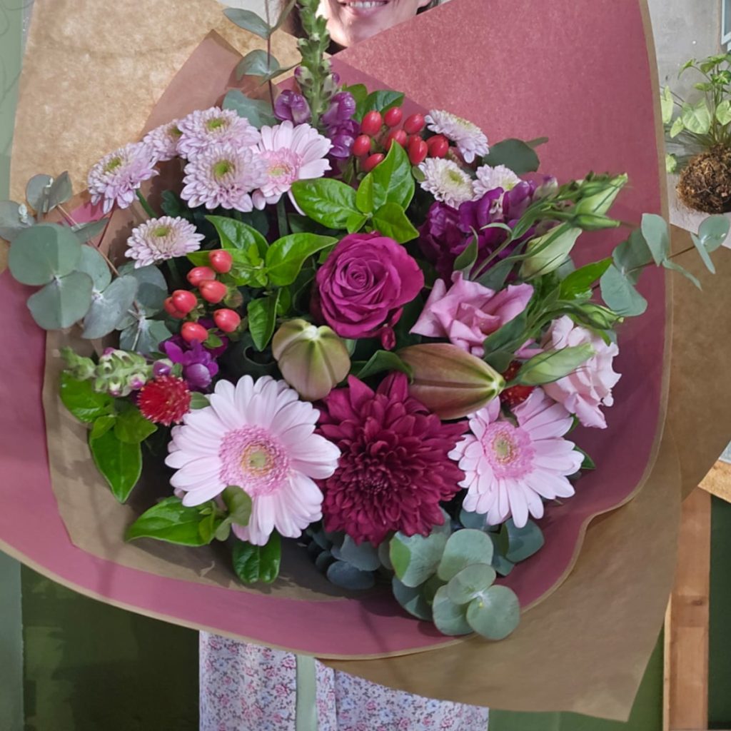 A Pink and Plum mixed Bouquet of Flowers | Art Bouquets